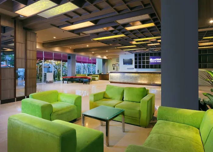 Quest Simpang Lima - By ASTONHotel Semarang